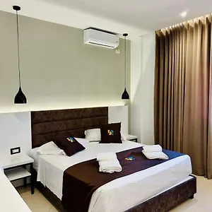Relax Apts Sarandë